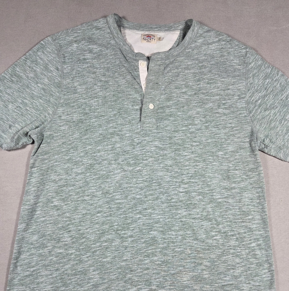 Faherty Men's Light Green Henley Shirt Size Large